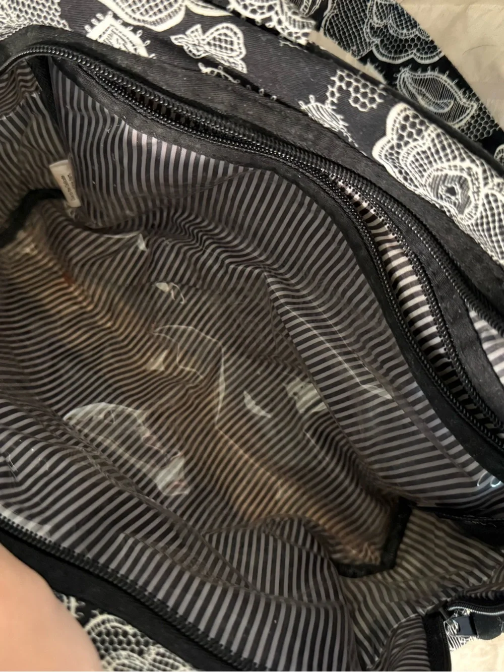 Thirty One Travel Bag - Picture 5 of 5